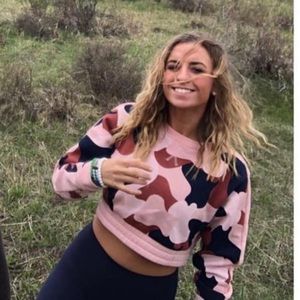 Balance Athletica cropped crew